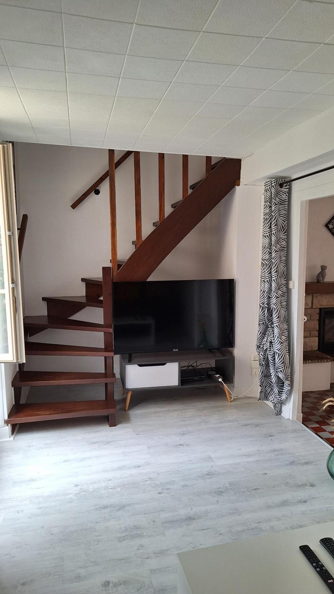 Gite La Passerelle Arcy-sur-Cure Exterior foto